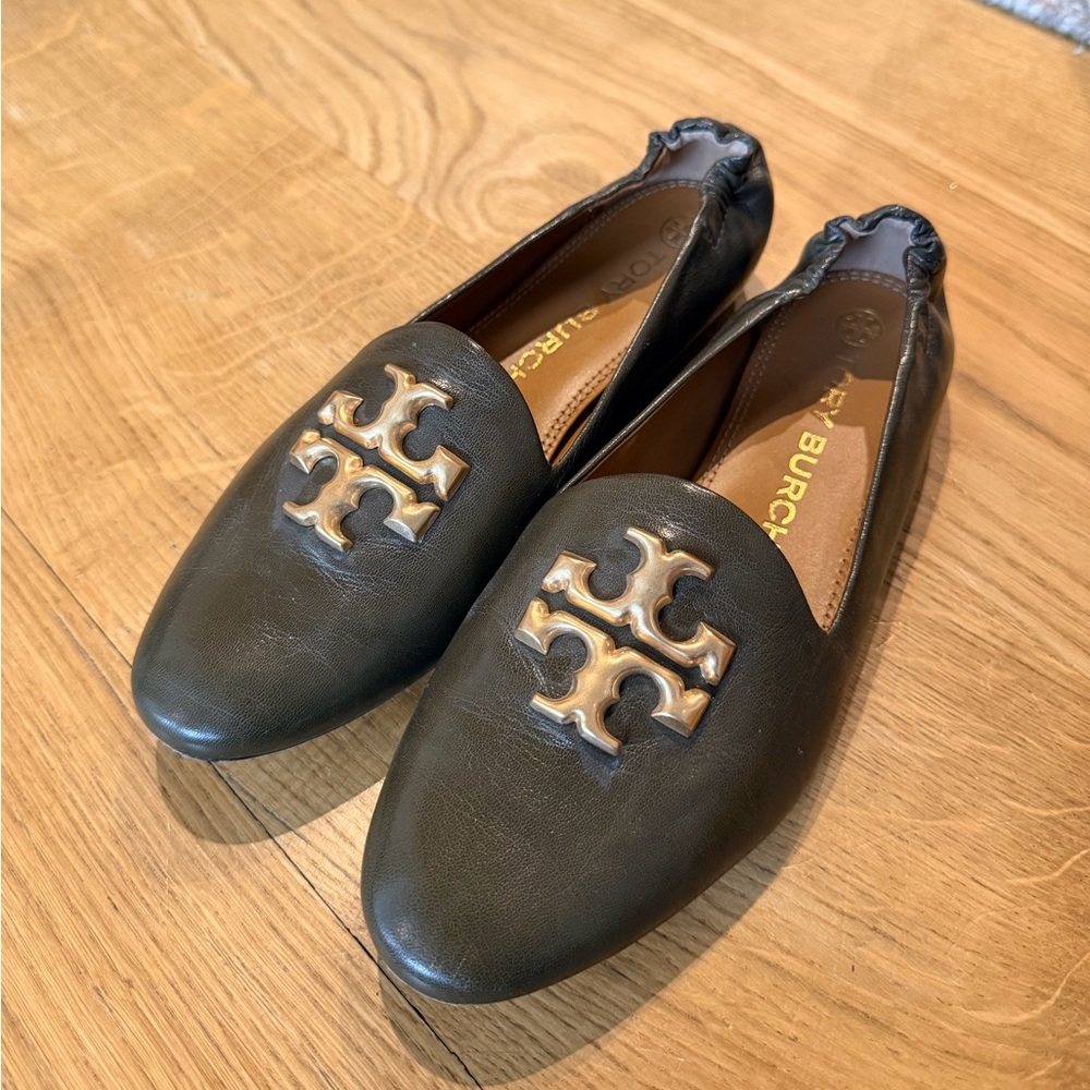 Tory Burch Loafers: Eleanor Flat in Grey Leather